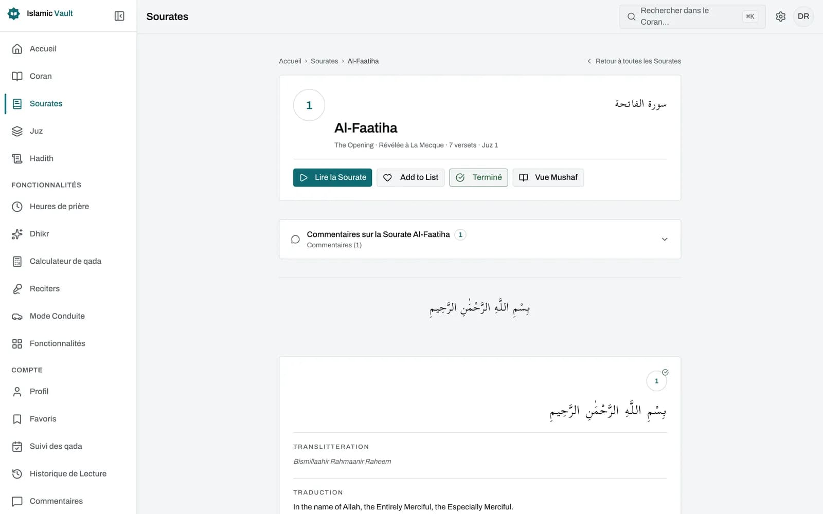 Sourate Al-Fatiha dans le lecteur du Coran : chaque verset affiche le texte arabe vocalisé, une ligne de phonétique et la traduction choisie, avec les boutons lecture, copier, marque-page et partager à côté.